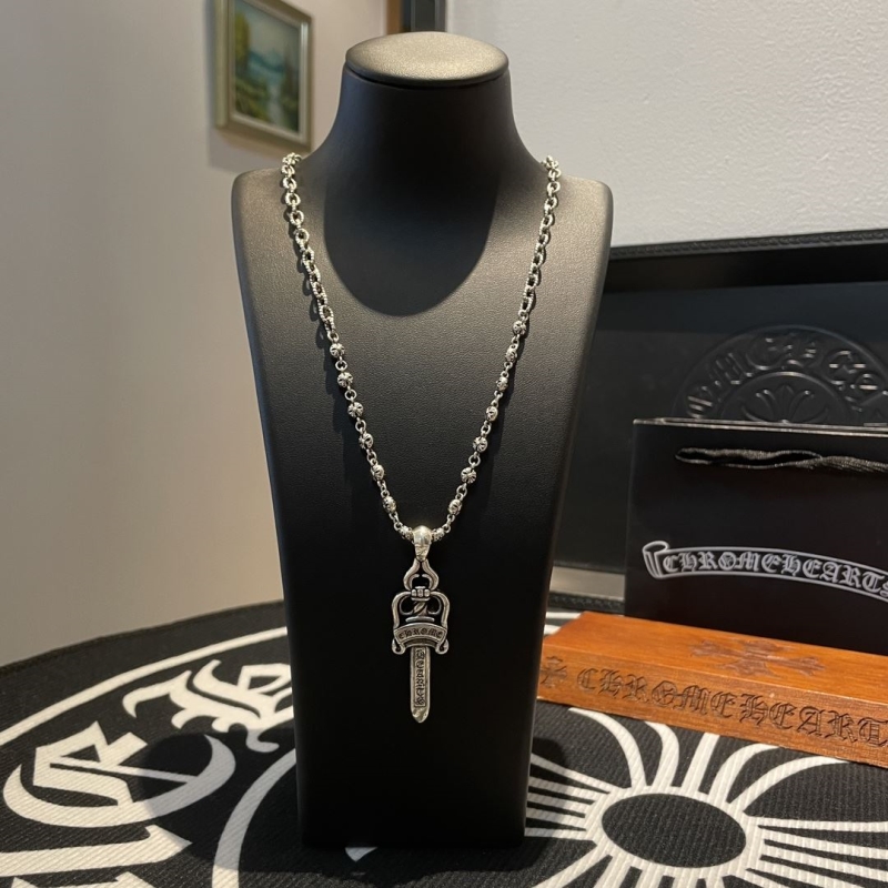 Ch**me He**ts necklaces